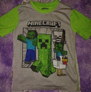 Minecraft Kids Green and Gray Pajama Top
